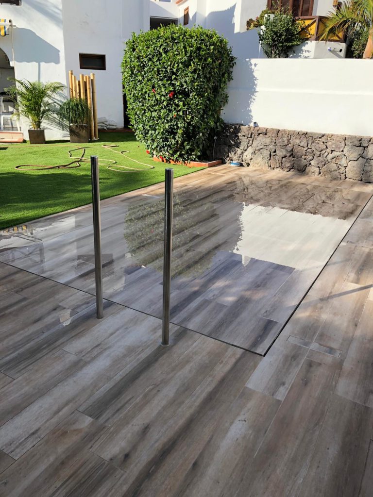 El suelo móvil es la mejor cubierta para piscina